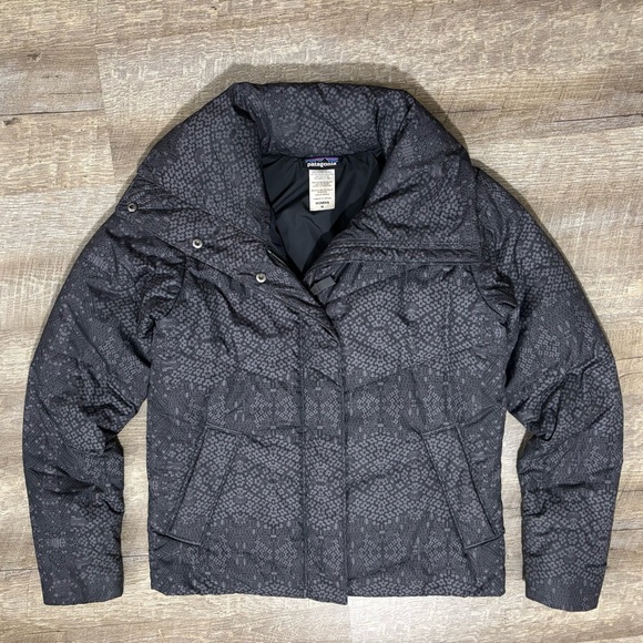 Patagonia Puffer Jacket Women's M Full Zip Gray Insulated AOP Geometric - Picture 8 of 9